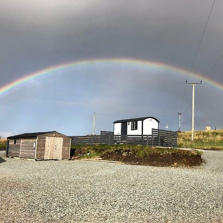 Villa The Shepherds Hut Lonmore Exterior foto