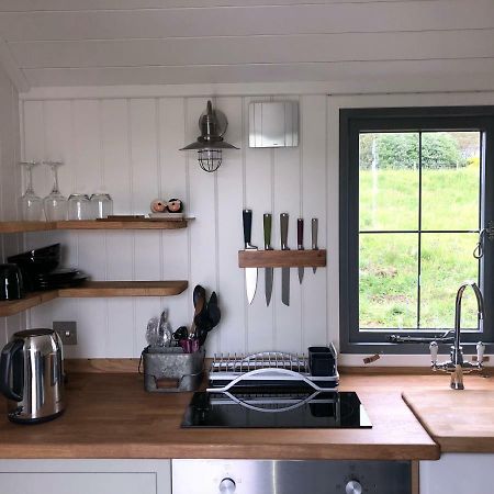 Villa The Shepherds Hut Lonmore Exterior foto